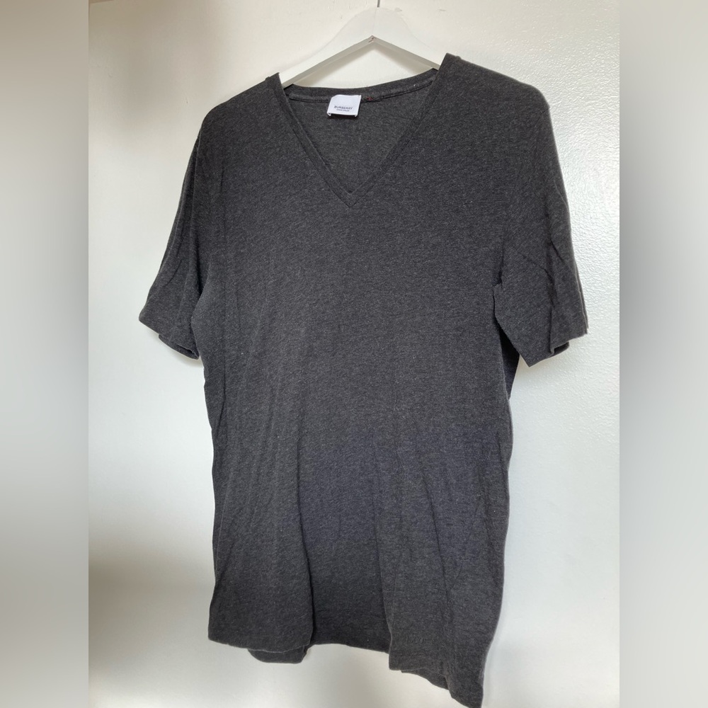 Burberry v neck t shirt